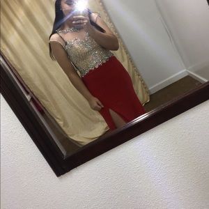 Beautiful prom red dress open slick and open back